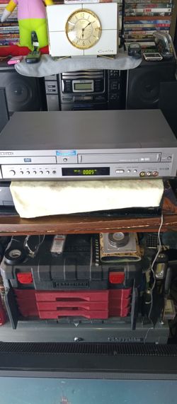 For sale Samsung progressive scan DVD -v3500 4 head Hi-Fi stereo VHS