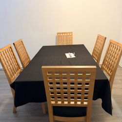 Table & Chairs Set (6 Pieces)