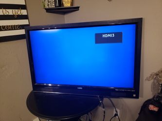 45 inch vizio tv.. in good condition and works great...