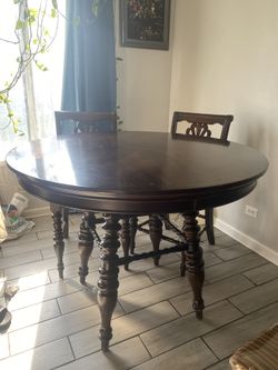 Dinning Table For Sale!!