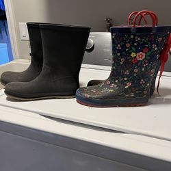 Kids Rain Boots Size 2 