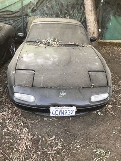 Mazda Miata 1994 parts out if you need any parts send message