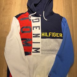 New Tommy Hilfiger Multi color Hoodie (M)