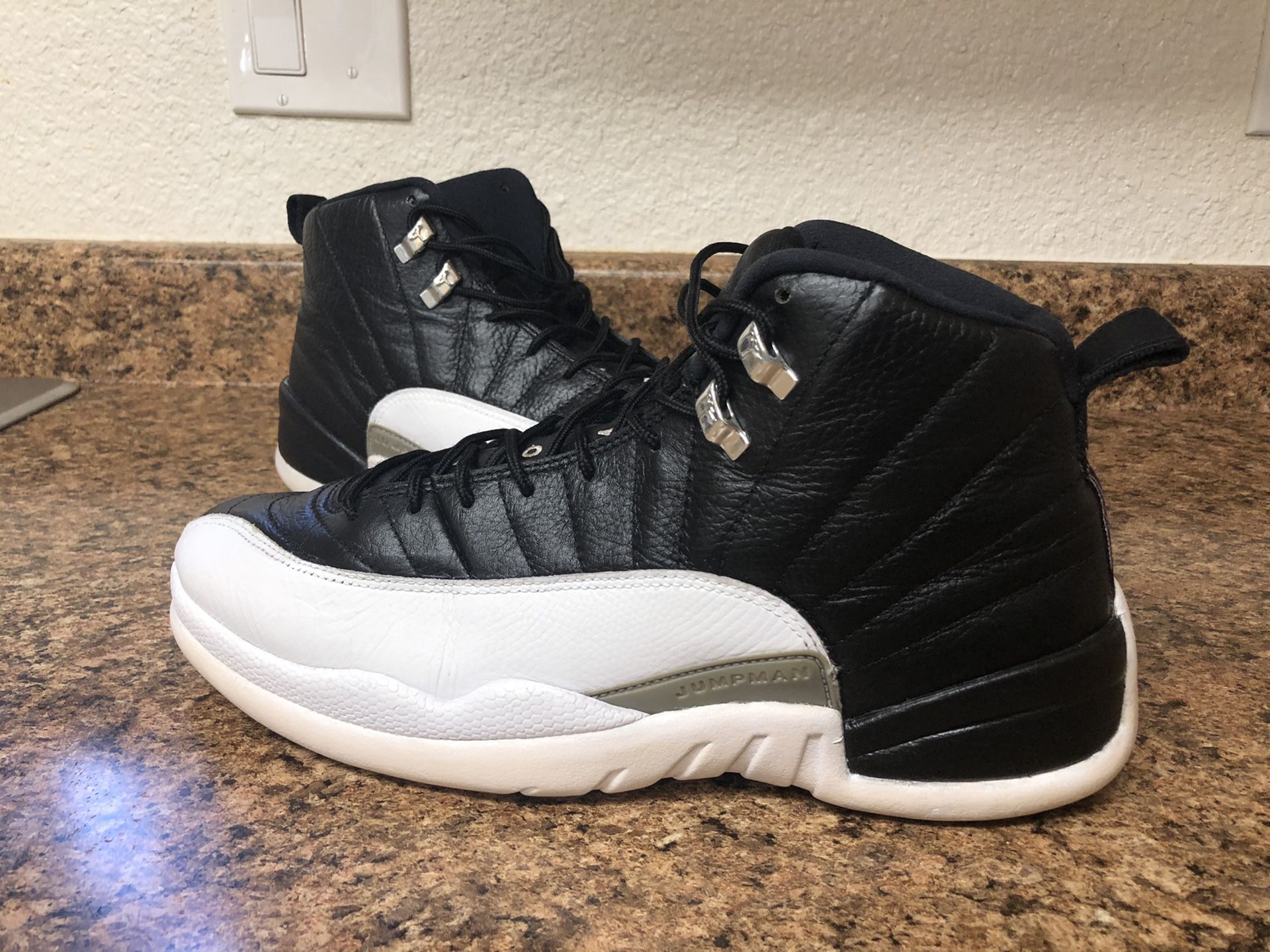 SIZE 11.5 AIR JORDAN 12 RETRO ‘PLAYOFFS’