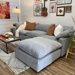 Need This Cloud Modular sectional Couch Gone Asap! New In Box $50DOWN 