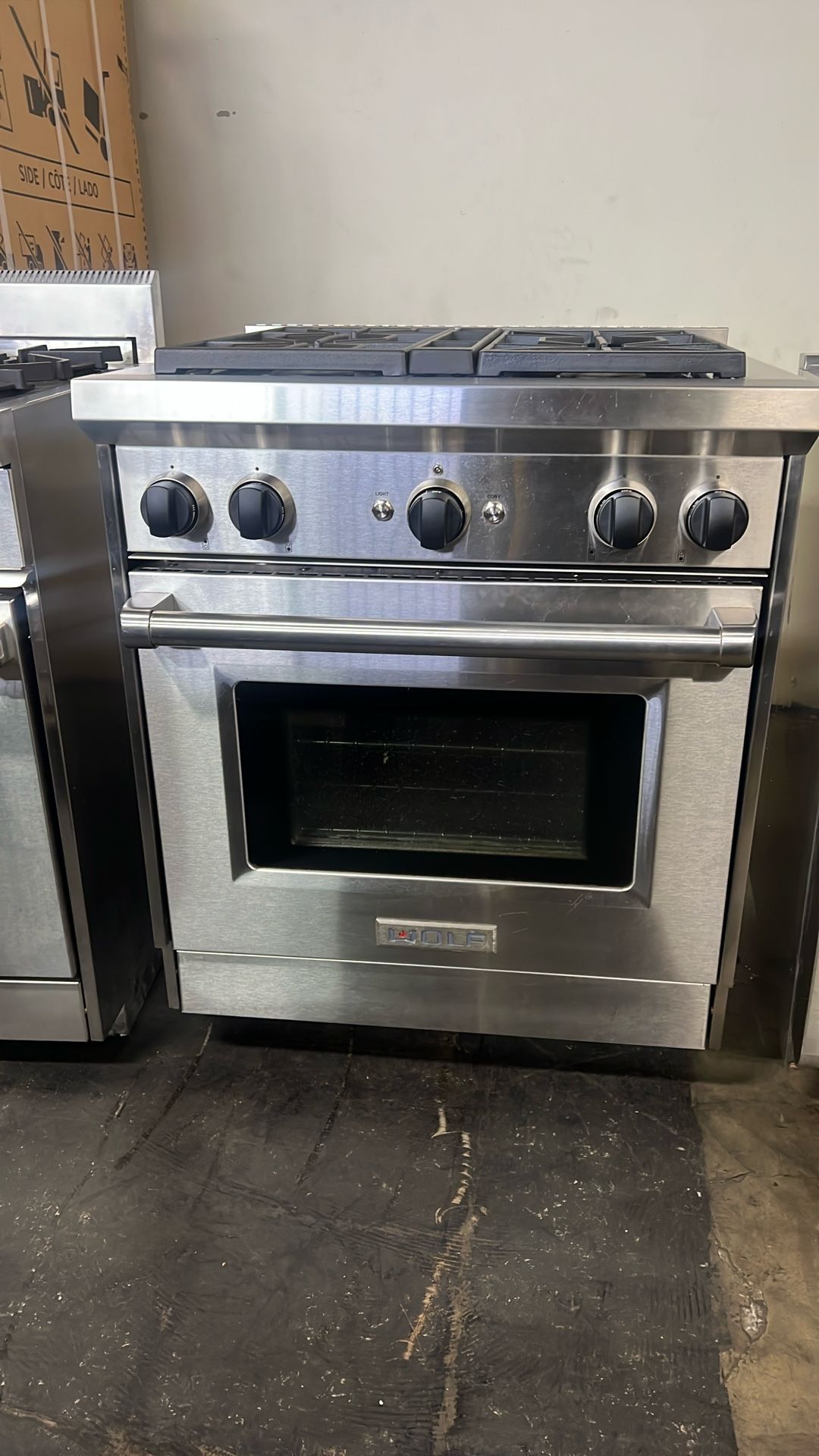 Wolf 30”Wide Stainless Steel Gas Range Stove 4 Burners
