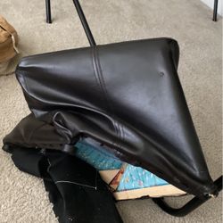 New stool, with a slight dent in da back