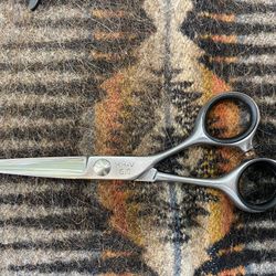 Hattori Hanzo Professional Hair Cutting/barbering Shears