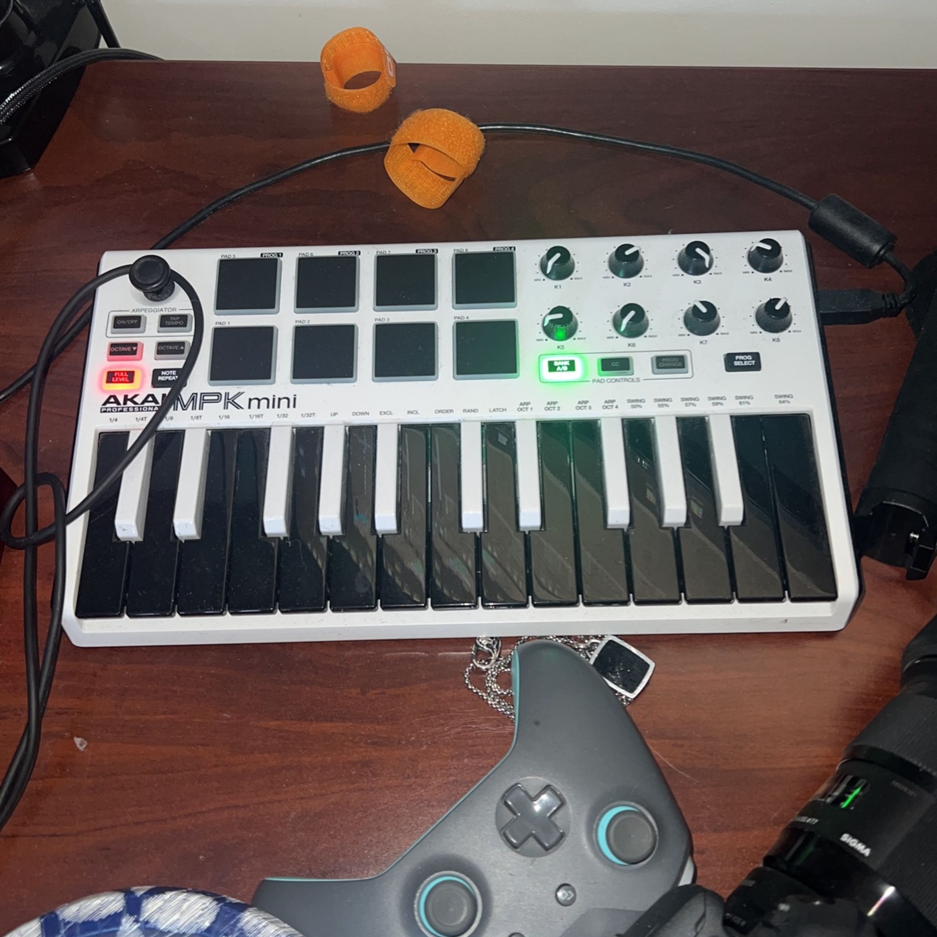 Mpk Mini Midi Keyboard For Music Daw