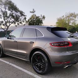 2016 Porsche macan turbo runs great