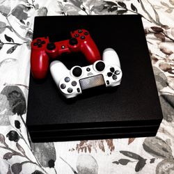PS4 With 2 Controllers