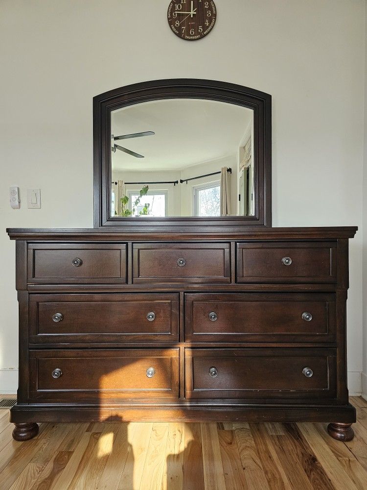 Ashley Furniture Porter 7 Drawer Dresser and Mirror