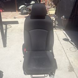 2013 Subaru Impreza Seats and Middle Compartment