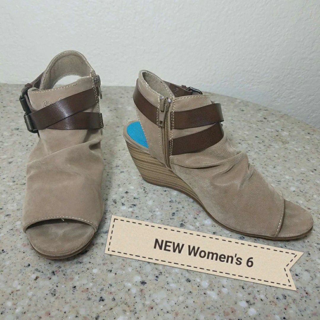 NEW Blowfish shoes Womens 6