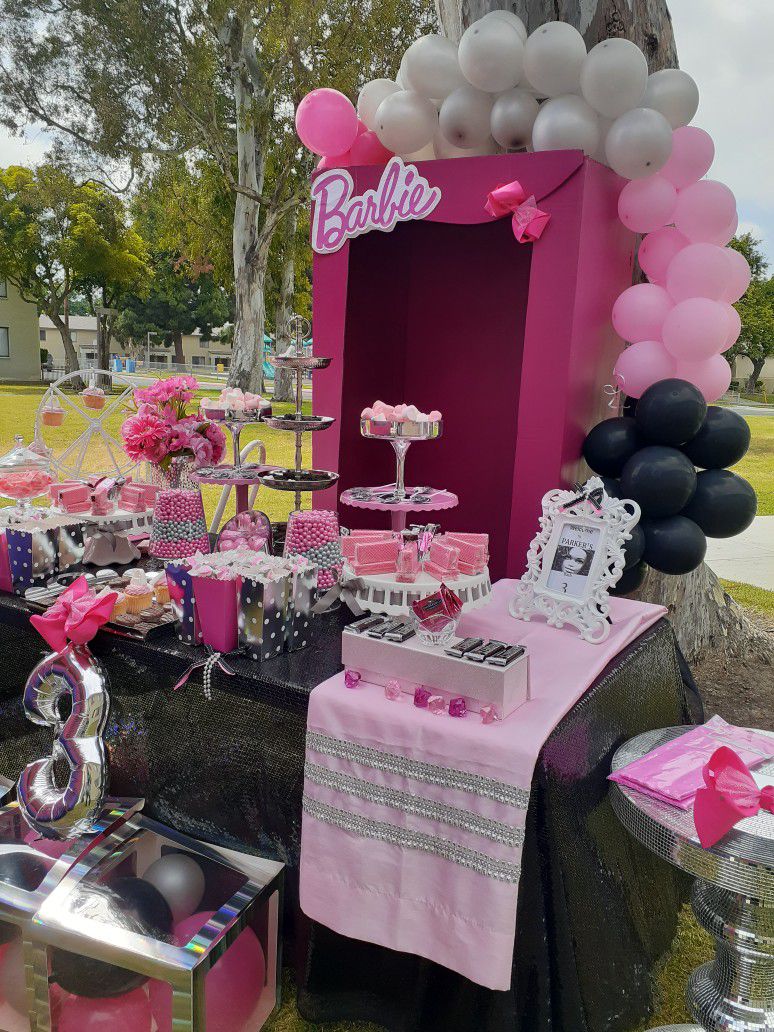 Barbie Photo Booth