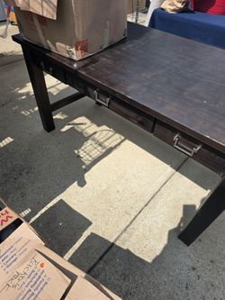 Large desk