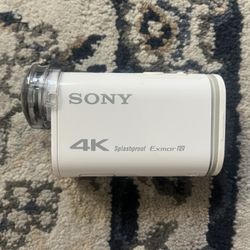 Sony 4K Action Cam *Insane Bundle*