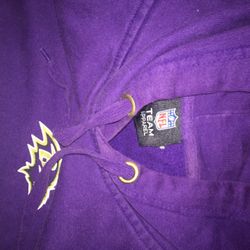 Large NFL ravens hoodie only $20￼