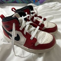 AIR JORDAN 1 RETRO (TODDLER) SIZE 9c