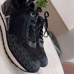 MICHAEL KORS  SNEAKERS