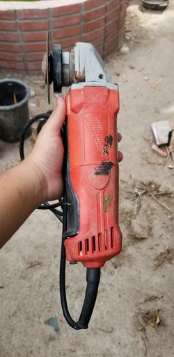 Milwaukee grinder