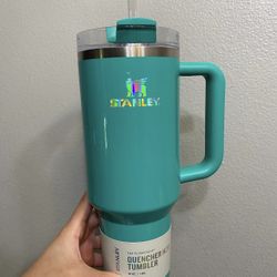 Gumdrop Green 40oz Stanley 