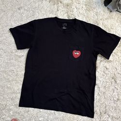 2016 Kaws Uniqlo Pocket tee sz M