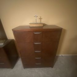 Dresser and Vanity. 
