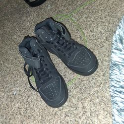 Black Nikes Shoe 