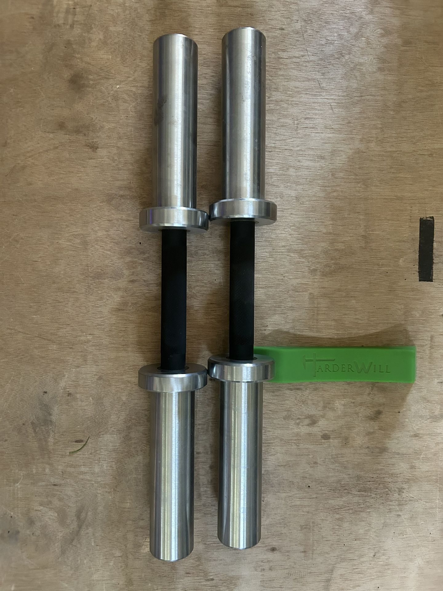 Fringe sport loadable dumbbells 