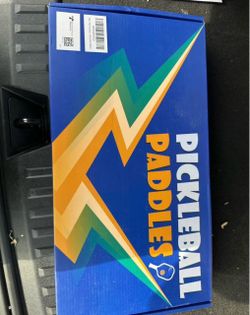 Pickleball Starter Kit-2 paddles, 4 balls