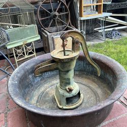 Antique Copper Tub With Antique Pump