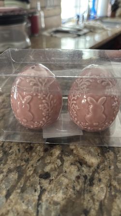 New Pink Bunny Egg Salt & Pepper Shakers