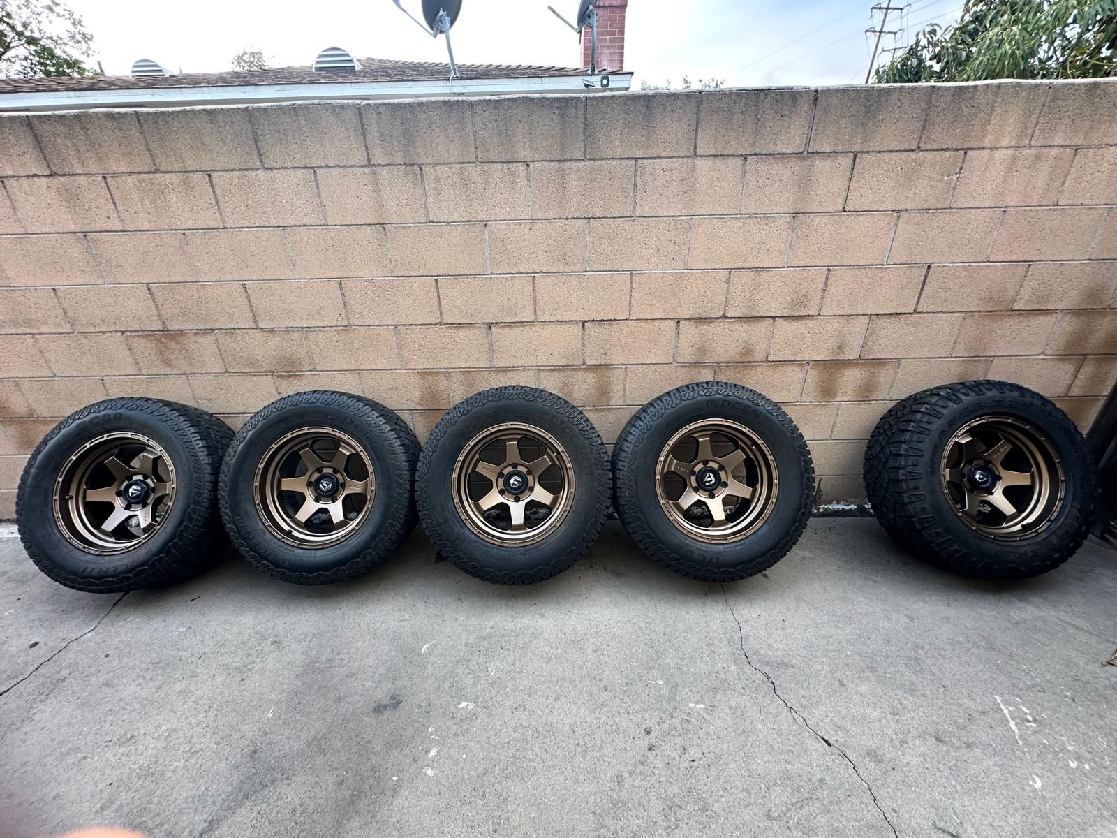 FUEL RINES Y LLANTAS