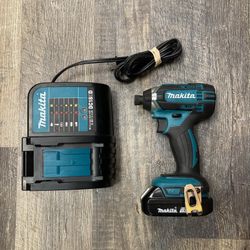 Makita XDT11 18V  Lithium-Ion Cordless Impact Driver with 1.5Ah Battery and Charger