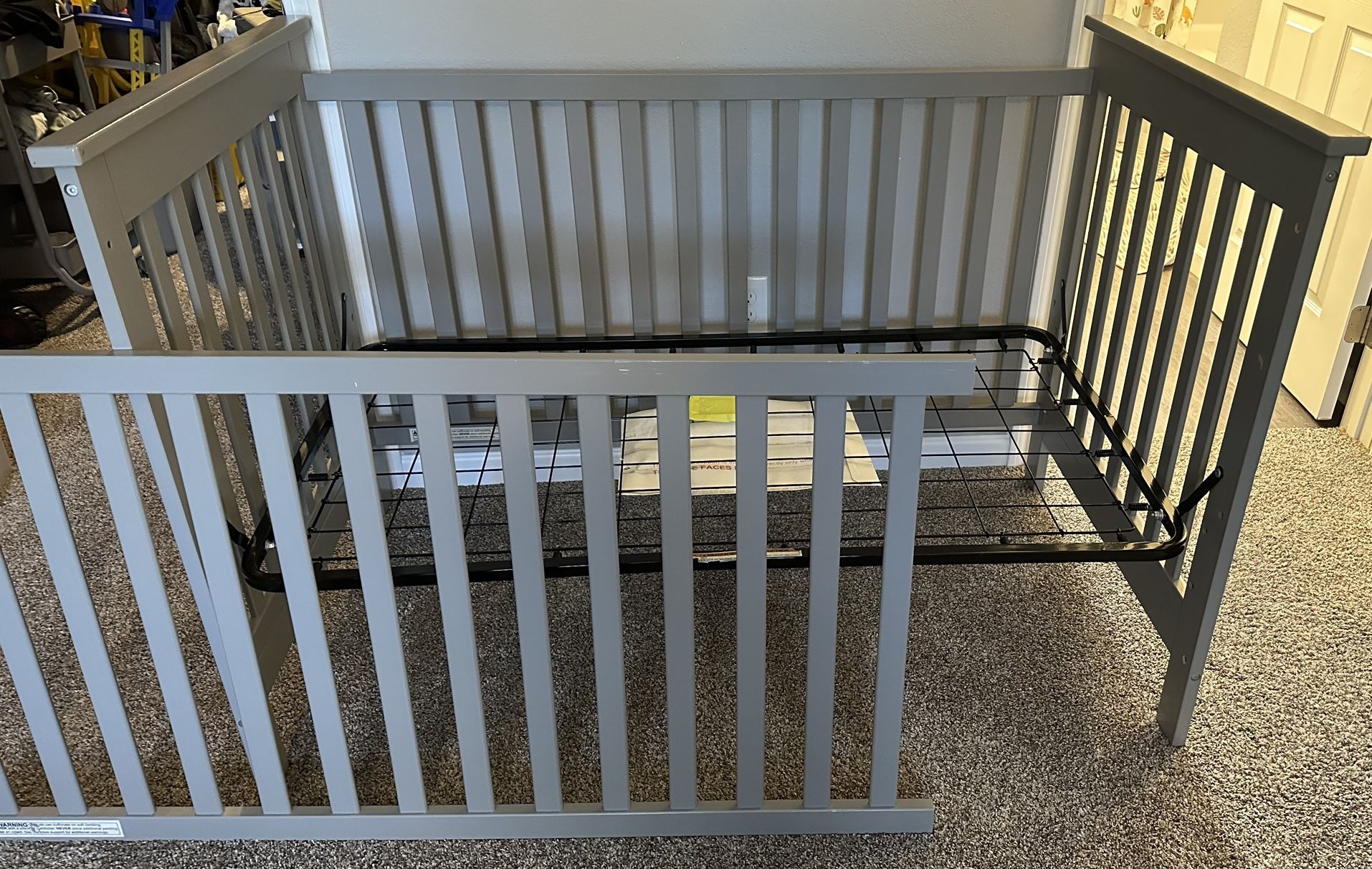 Gray Delta 3 In 1 Crib And Contours Vibes 2 Stages Vibrations Crib And Toddler Mattress - Non Smoking, No Pets Household.