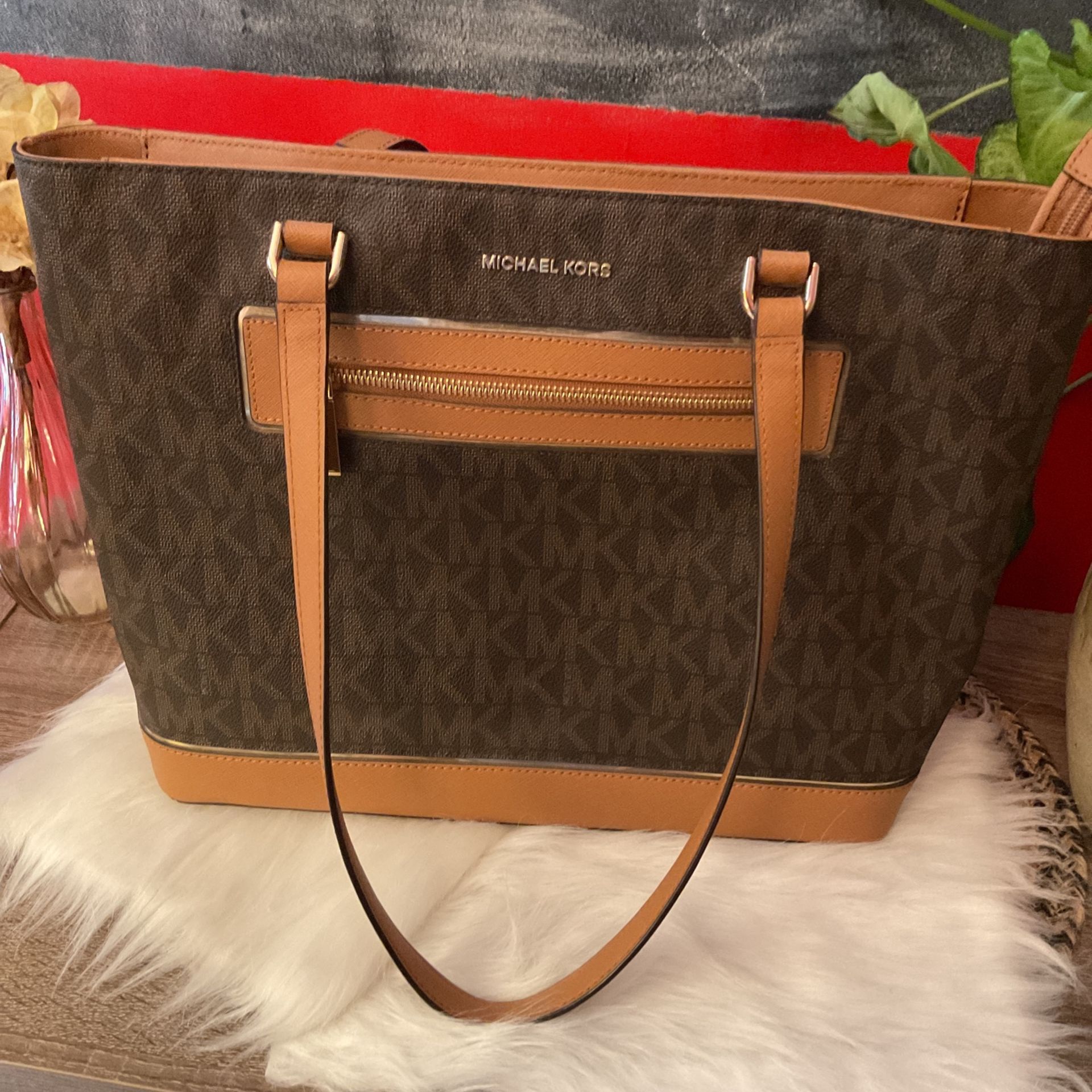 Michael Kors Tote