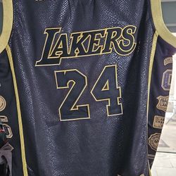 Lakers Kobe Bryant Jersey Medium $45 Firm On Price