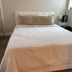 Queen size bed frame & mattress