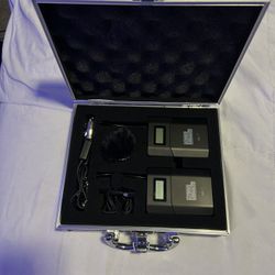 Wireless Portable Microphone For Live Streams Like New 