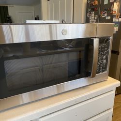 Over The Range GE Microwave 