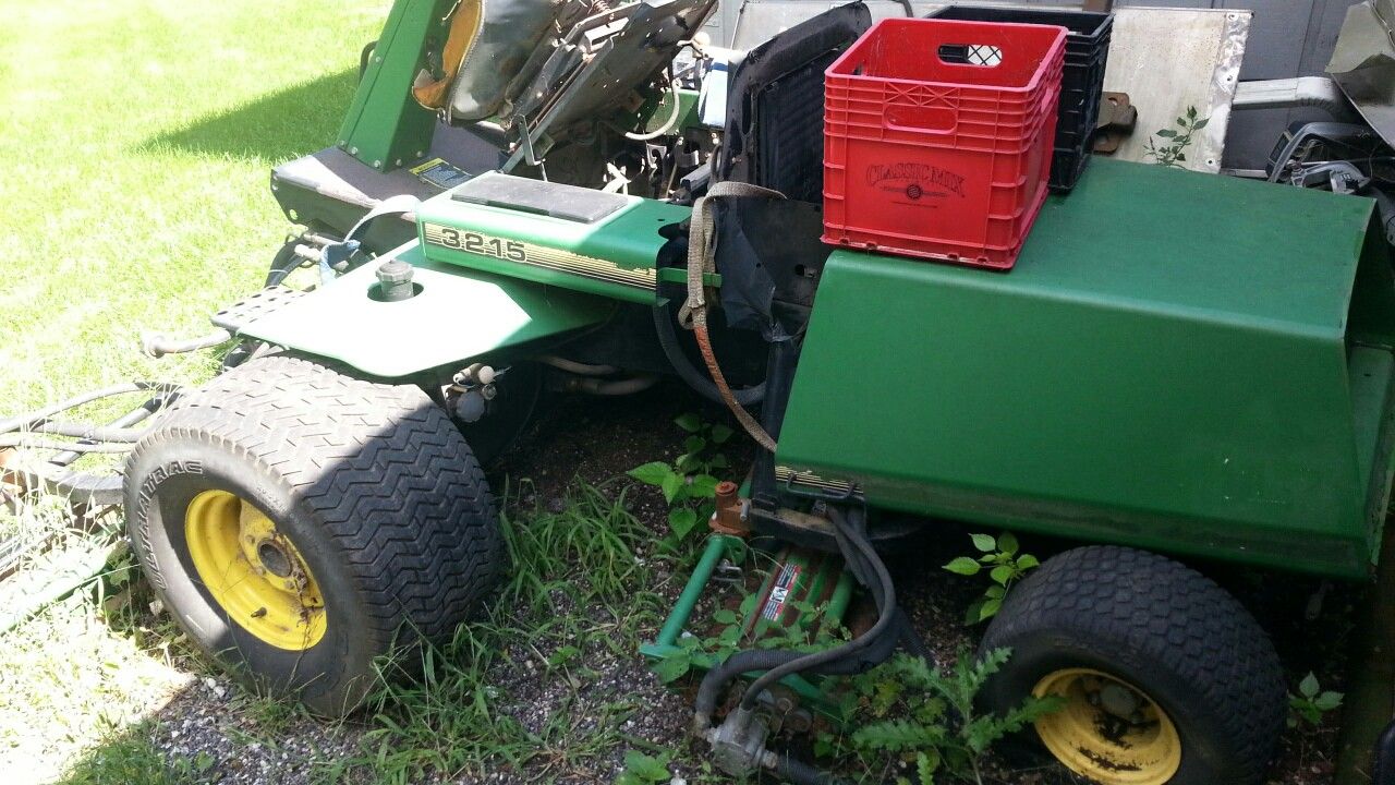 John deere 3215 fairway mower for parts