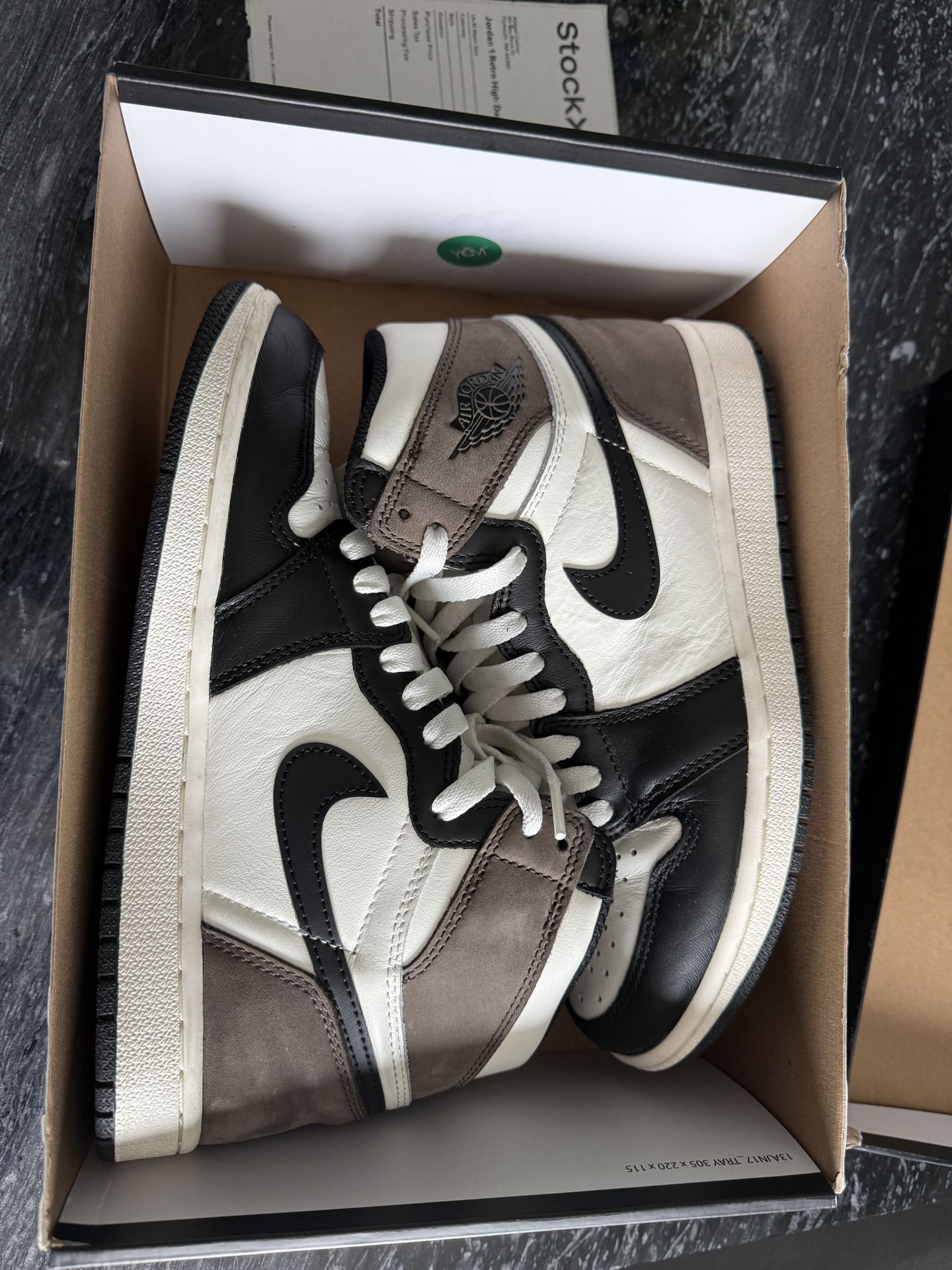 Jordan 1 Mocha