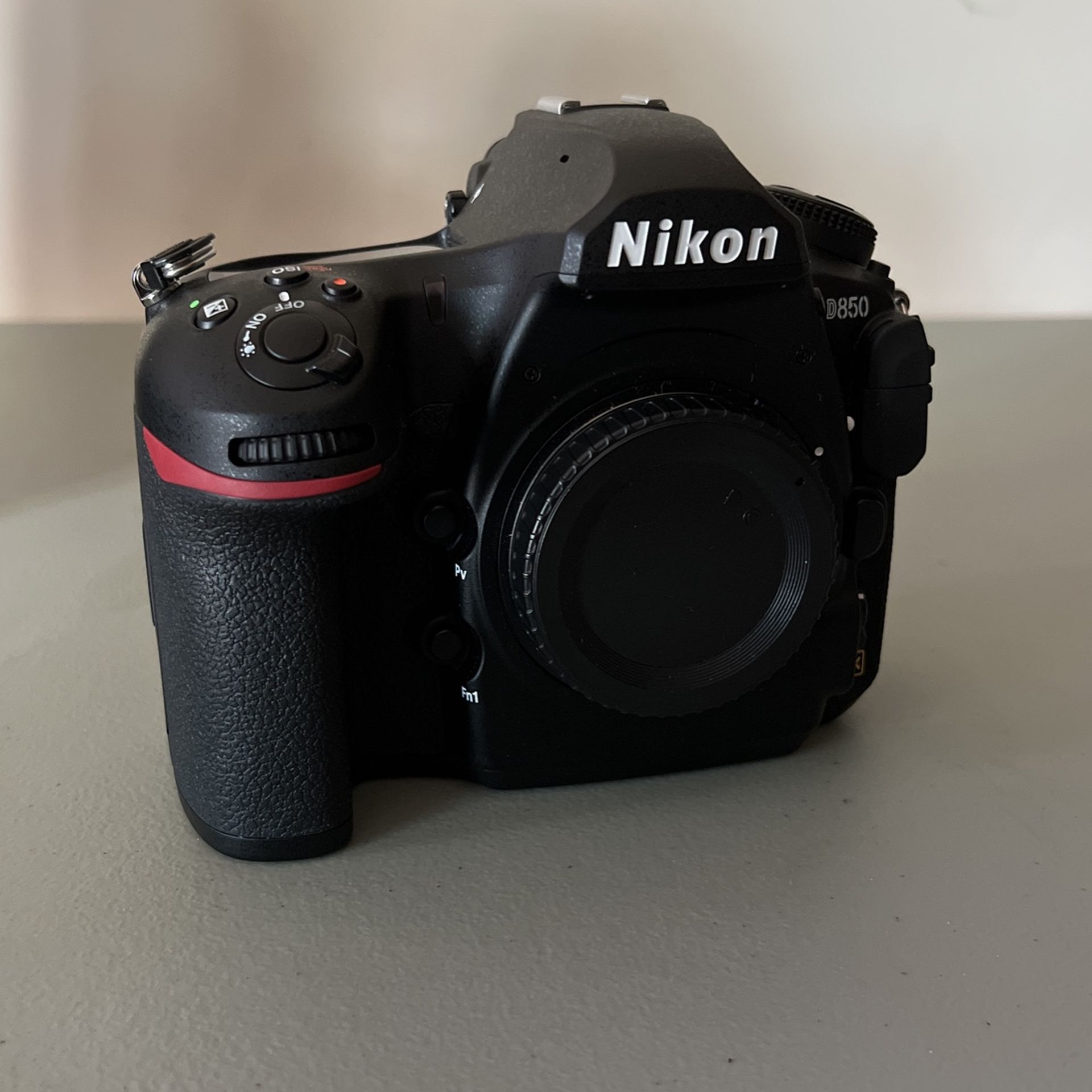 Nikon D850 Camera