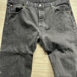 Levi’s jeans 
