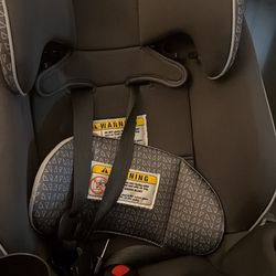 Cosmo convertible car seat