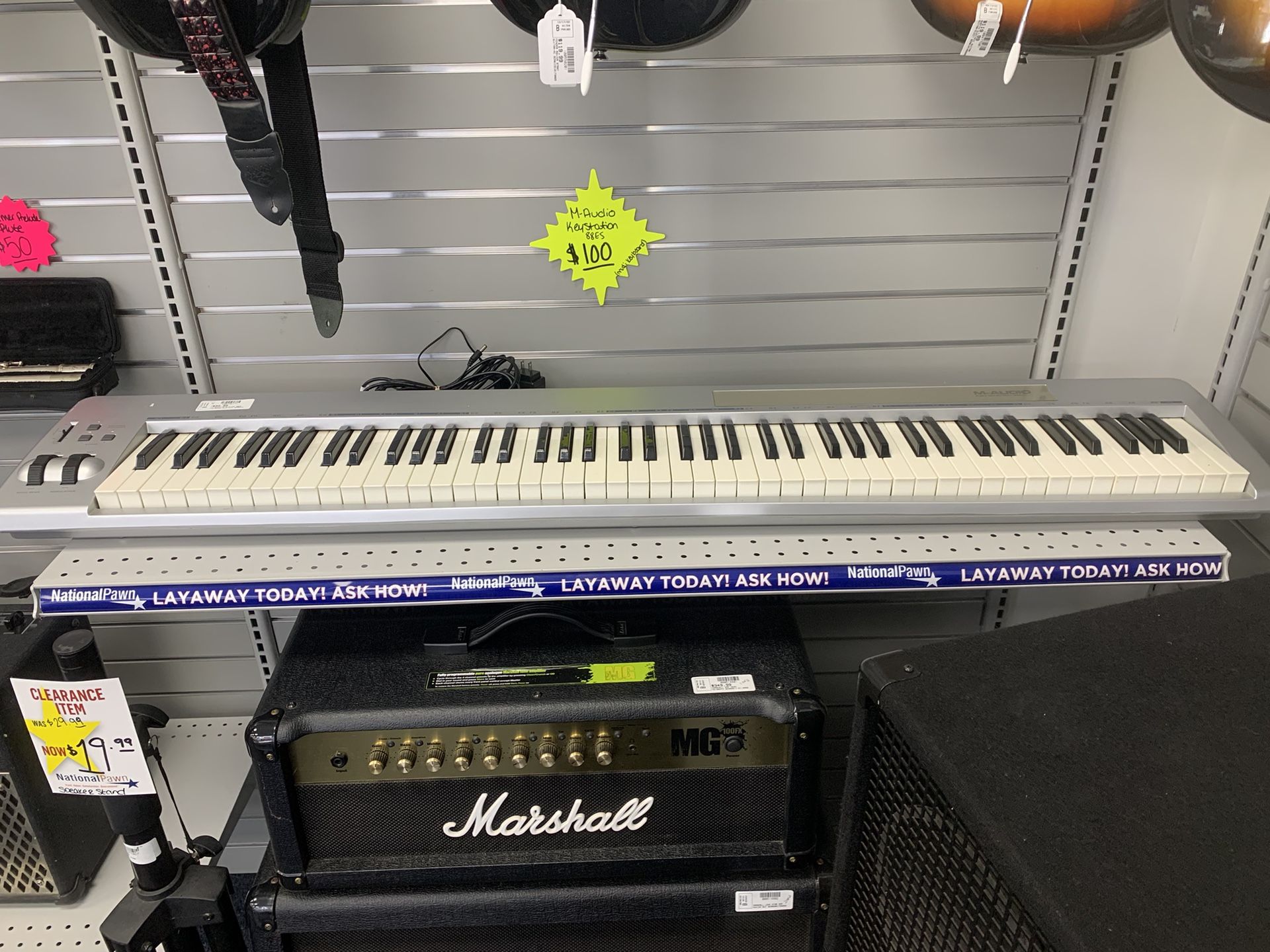 MAudio Keystation 88ES for Sale in Concord, NC OfferUp