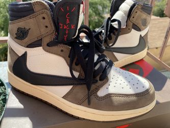 Travis Scott AJ1