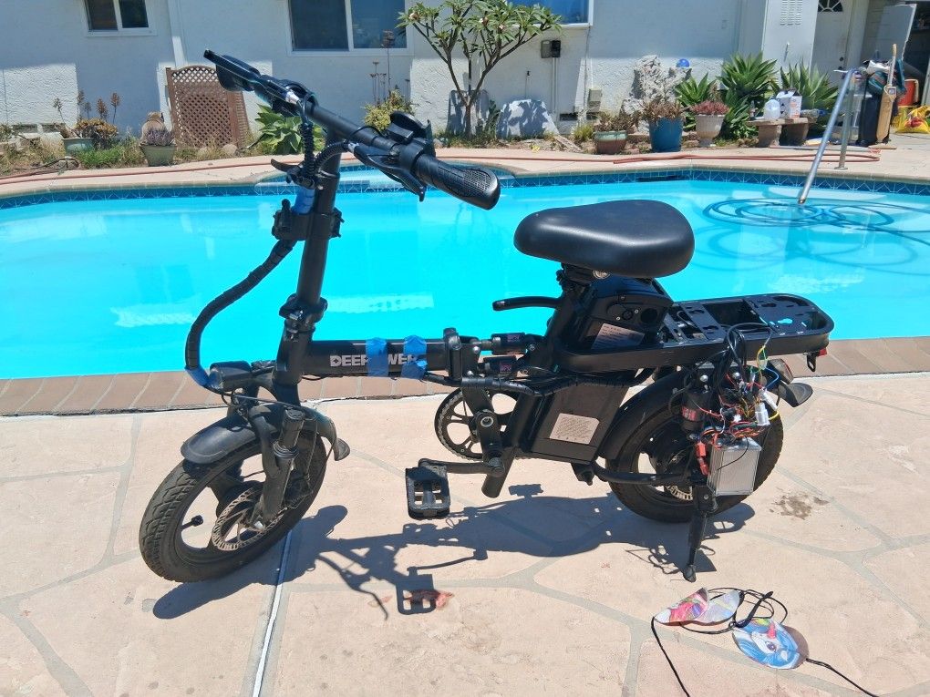 AS IS - Electric BIKE - AS IS