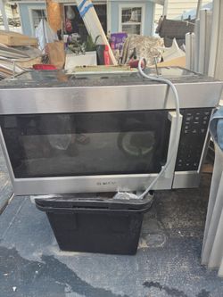 Bosch over the stove microwave